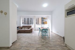 Piso en venta en Santa Catalina - Canteras en Palmas de Gran Canaria(Las)