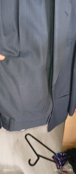 Traje de hombre negro y blanco