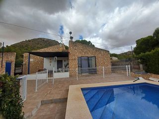 Casa rural en venta en Yecla