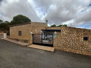Casa rural en venta en Yecla