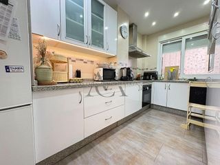 Casa adosada en venta en Lucena