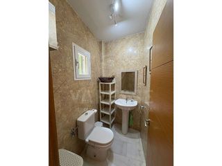 Casa adosada en venta en Sanlúcar la Mayor