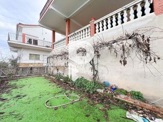 Chalet en venta en Torrelles de Llobregat