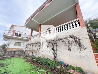 Chalet en venta en Torrelles de Llobregat