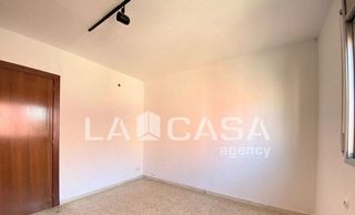 Piso en venta en Artigas - Llefià en Badalona