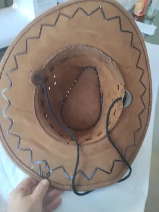 Sombrero de vaquero marrón