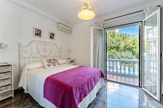 Casa adosada en venta en El Bajondillo en Torremolinos