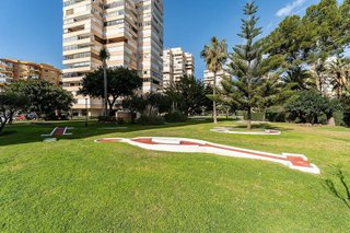 Casa adosada en venta en El Bajondillo en Torremolinos