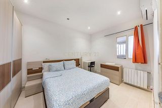 Piso en venta en El Raval - Safaretjos en Santa Coloma de Gramanet