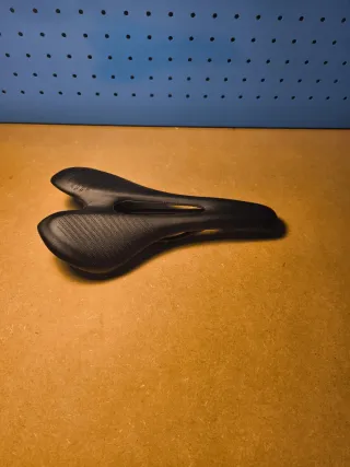 Sillín para bicicleta, carbono muy ligero 129gr