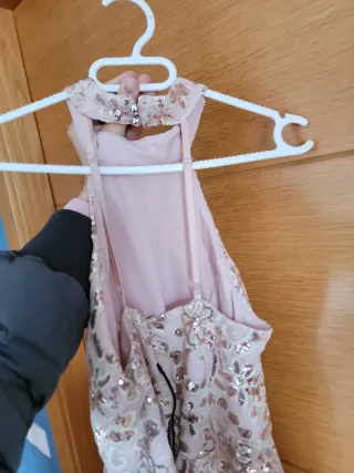 Vestido de fiesta lentejuelas rosa palo y beis...