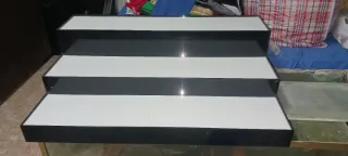 Estantería Escalera Negra y Blanca