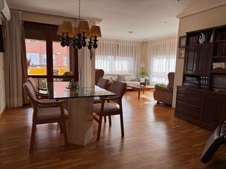 Piso en venta en Piscinas en Villarreal