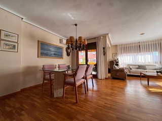 Piso en venta en Piscinas en Villarreal