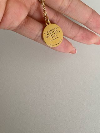 colgante dorado extremoduro