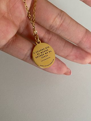 colgante dorado extremoduro