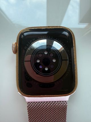 Airpods 3 + Apple Watch 7 Blanco