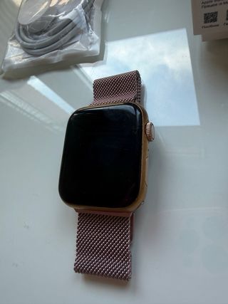 Airpods 3 + Apple Watch 7 Blanco