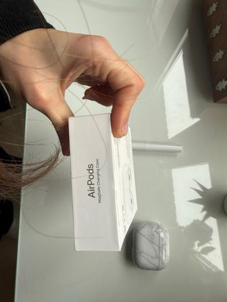 Airpods 3 + Apple Watch 7 Blanco