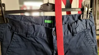 Pantaloni United Colors of Benetton con bretelle