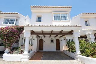 Casa adosada en venta en Riviera del Sol en Mijas