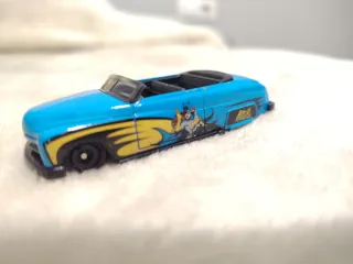 Coche Hot Wheels Batman Azul