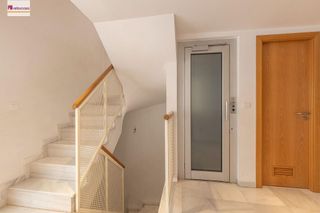 Casa pareada en venta en Bola de Oro - Serrallo en Granada