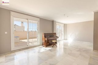 Casa pareada en venta en Bola de Oro - Serrallo en Granada