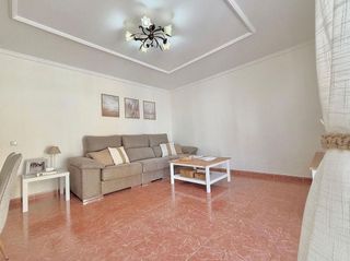 Casa adosada en venta en Los Pacos en Fuengirola