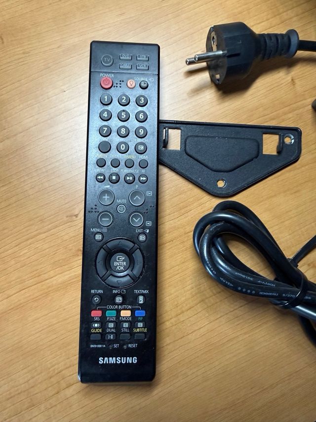 Televisor Monitor LCD Samsung LE19R86BD Negro