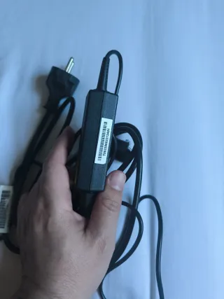 Cargador para portátil Toshiba PA-1300-04