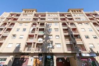 Piso en venta en Pajaritos - Plaza de Toros en Granada