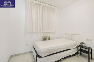 Piso en venta en Pajaritos - Plaza de Toros en Granada