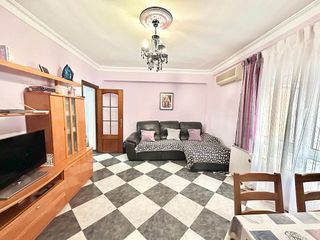 Piso en venta en Parque Victoria Eugenia en Málaga