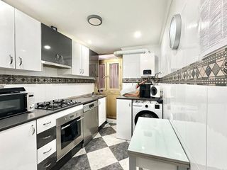 Piso en venta en Parque Victoria Eugenia en Málaga