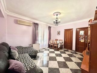 Piso en venta en Parque Victoria Eugenia en Málaga