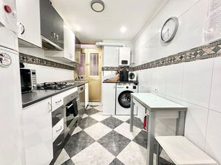 Piso en venta en Parque Victoria Eugenia en Málaga