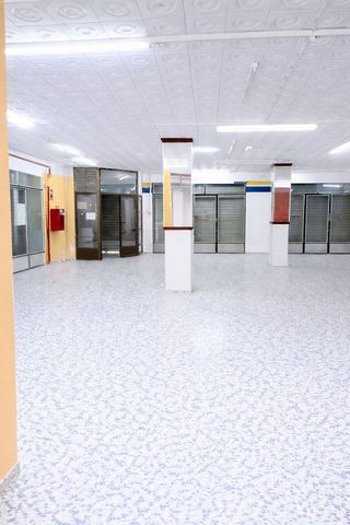Local comercial en venta en Centro Puerto en Sagunto