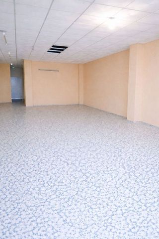 Local comercial en venta en Centro Puerto en Sagunto