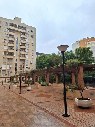 Piso en venta en La Buhaira en Sevilla