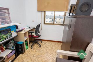 Piso en venta en La Granja-La Colina-Los Pastores en Algeciras