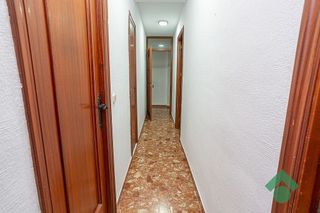 Piso en venta en La Granja-La Colina-Los Pastores en Algeciras