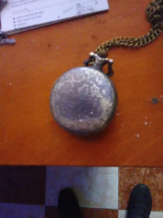 Reloj de bolsillo con águila