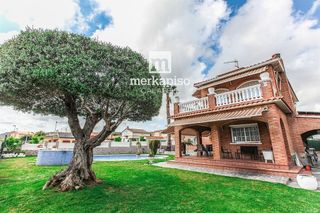 Chalet en venta en Berà Mar - El Francaset en Roda de Barà