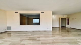 Piso en alquiler en El Pla del Remei en Valencia