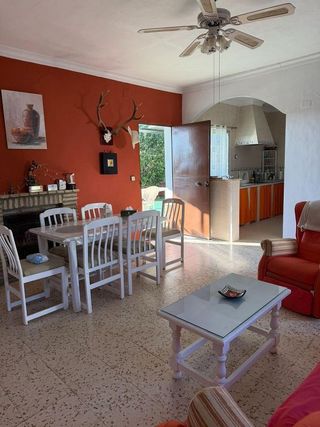Chalet en venta en Carmona