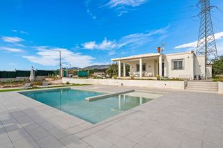 Chalet en venta en La Algoda - Matola - El Pla en Elche