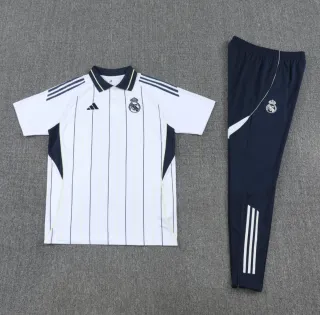 Polo y pantalón de fútbol