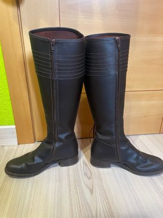 Botas Valverde del Camino