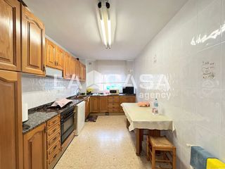 Dúplex en venta en Fondo en Santa Coloma de Gramanet